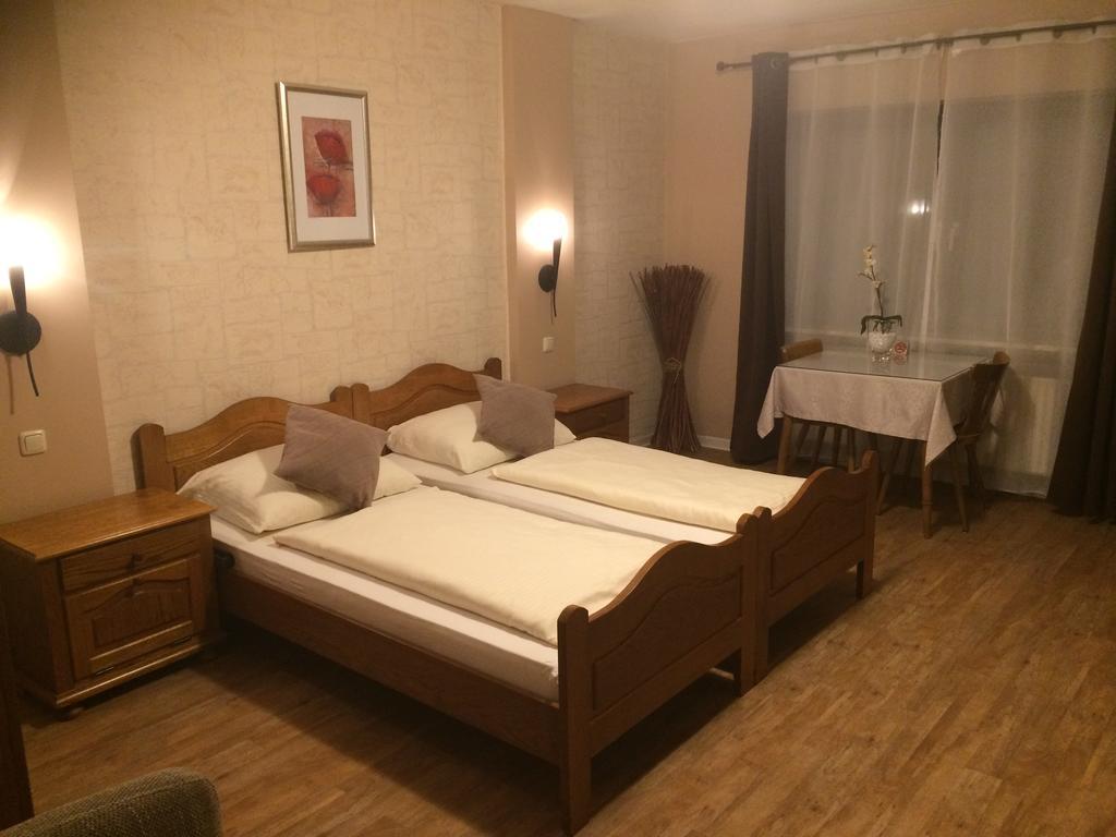 Hotel Zum Schnackel In Mainz Wiesbaden Buitenkant foto