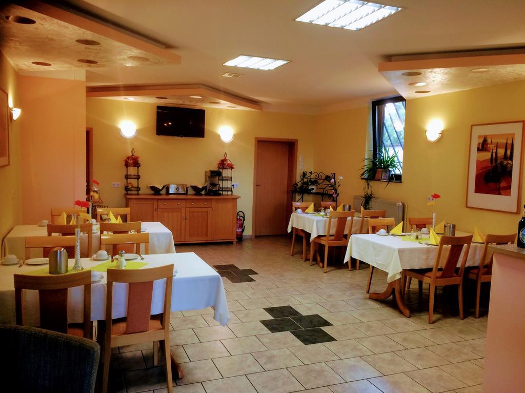 Hotel Zum Schnackel In Mainz Wiesbaden Buitenkant foto