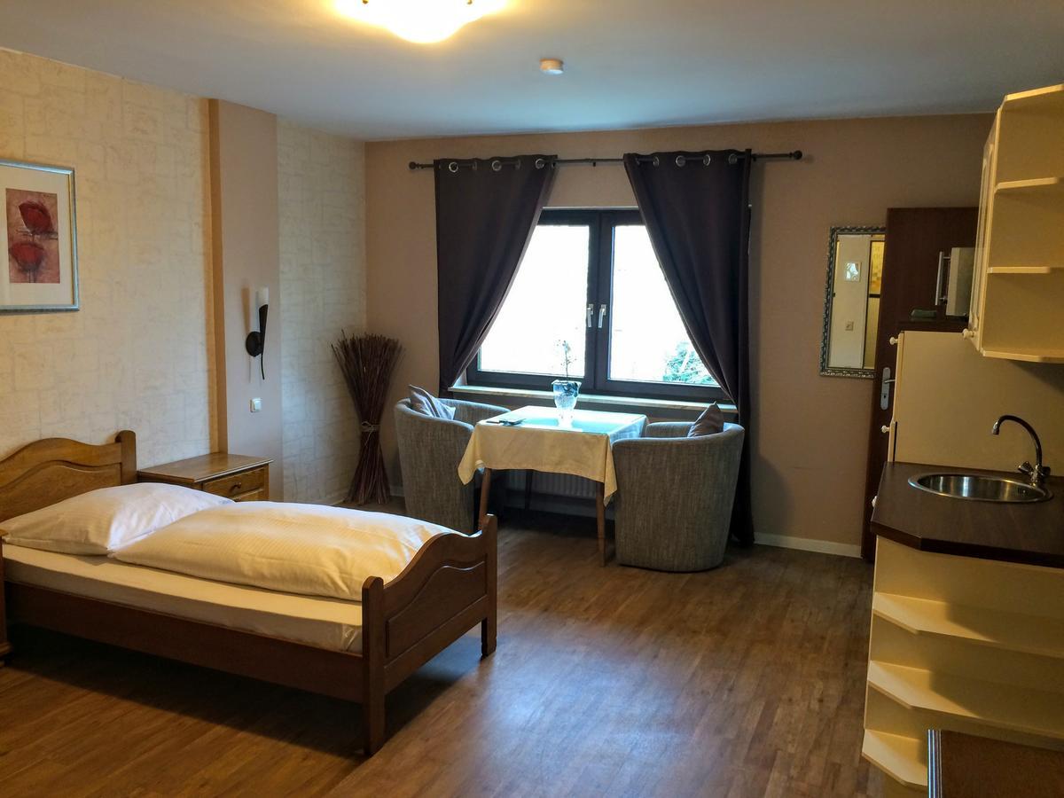 Hotel Zum Schnackel In Mainz Wiesbaden Buitenkant foto