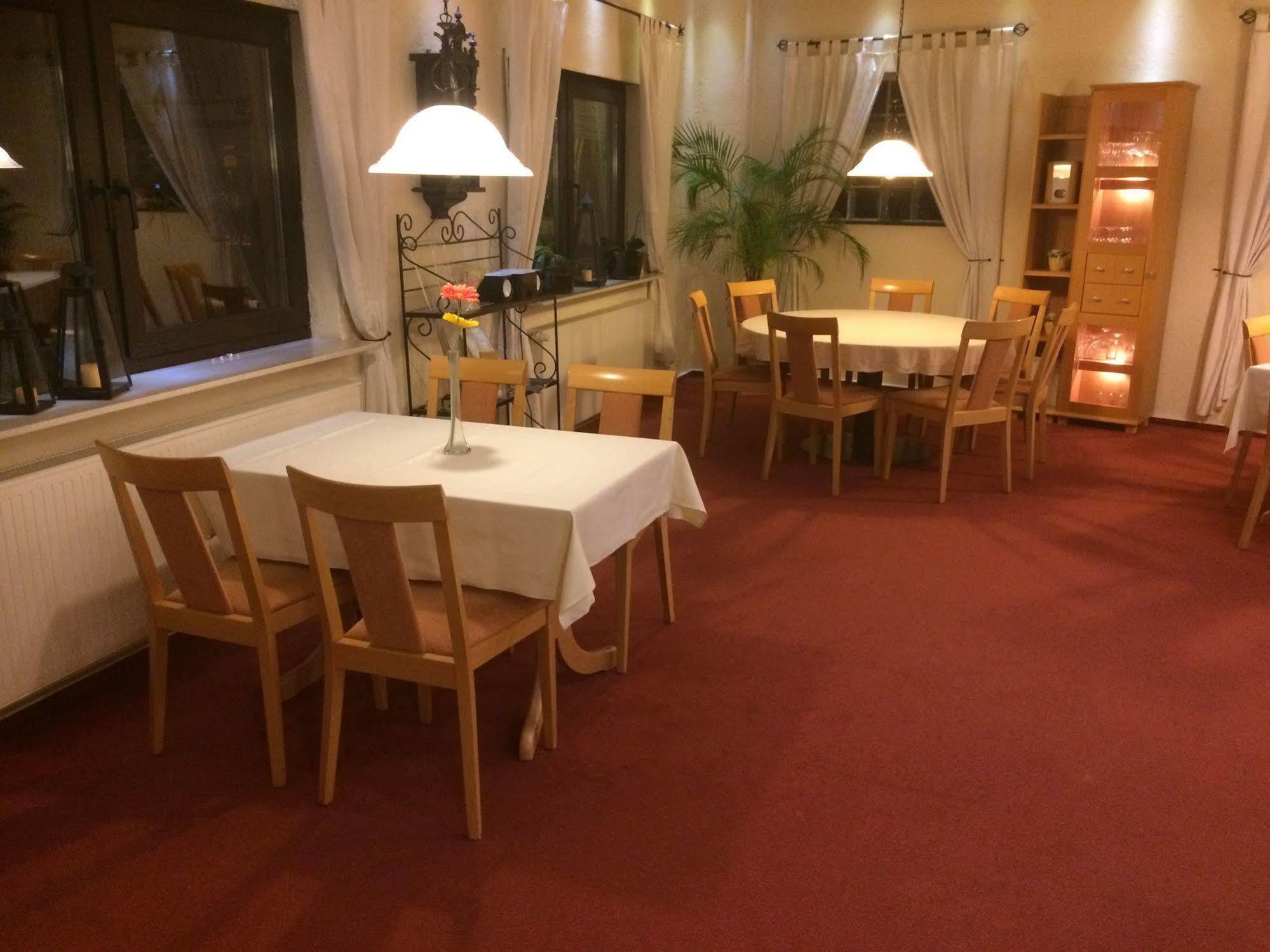 Hotel Zum Schnackel In Mainz Wiesbaden Buitenkant foto